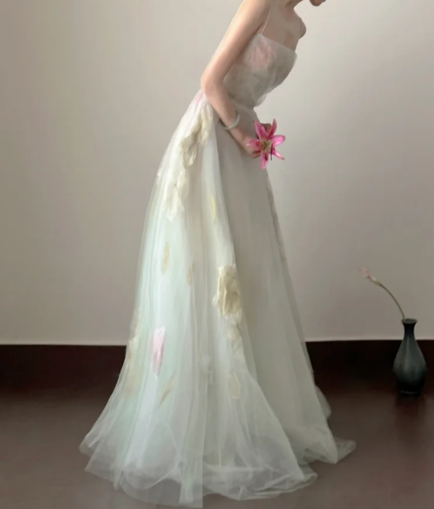 Romantic Spaghetti Straps Prom Dress Appliques Tulle A-Line Formal Dress GG7226