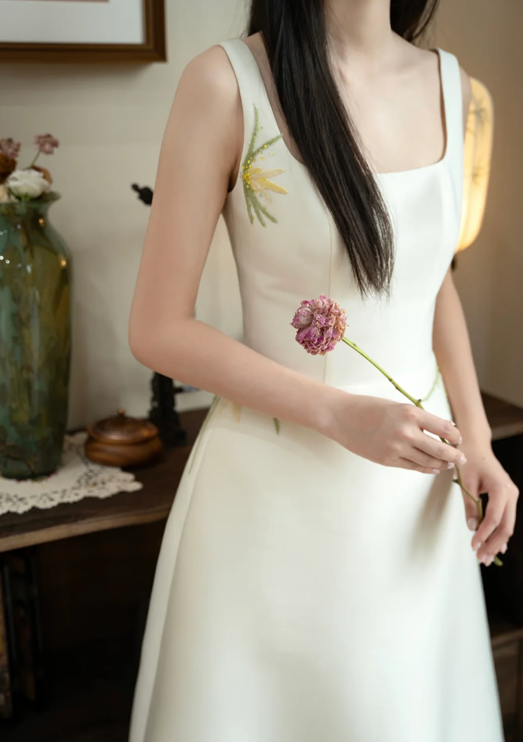 Retro Spaghetti Straps Sequins Prom Dress Embroidered Satin A-Line Formal Dress GG7227
