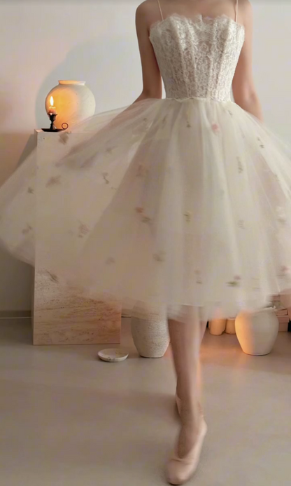 Graceful Spaghetti Straps White Homecoming Dress Lace Appliques A-Line Birthday Dress GG7242
