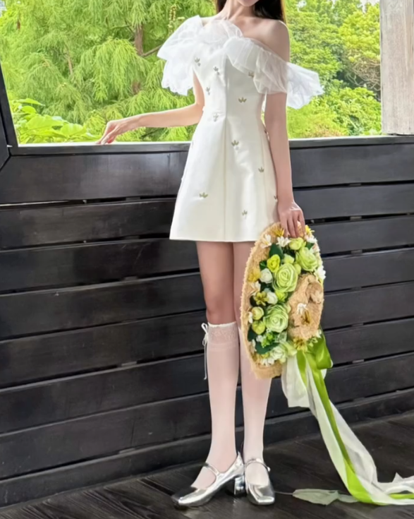 Classical Off-Shoulder Homecoming Dress White Floral A-Line Birthday Dress GG7253