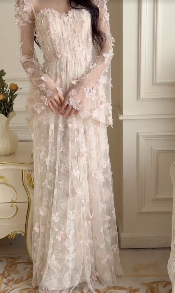 Ornate Spaghetti Straps Prom Dress With Detachable Sleeves Lace Appliques A-Line Formal Dress GG7261