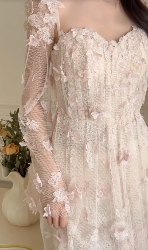 Ornate Spaghetti Straps Prom Dress With Detachable Sleeves Lace Appliques A-Line Formal Dress GG7261