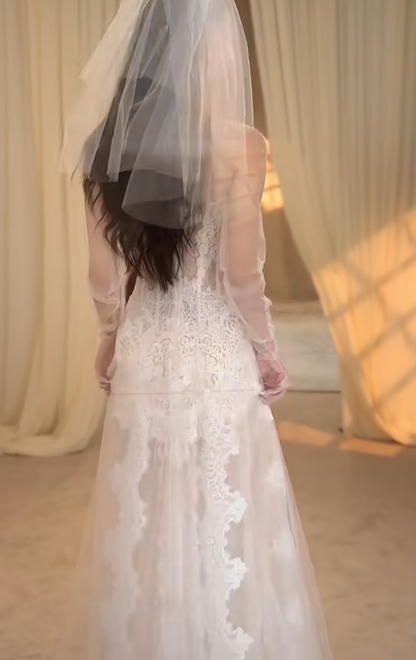 Enchanting Strapless Wedding Dress Lace A-Line Bridal Dress GG7270