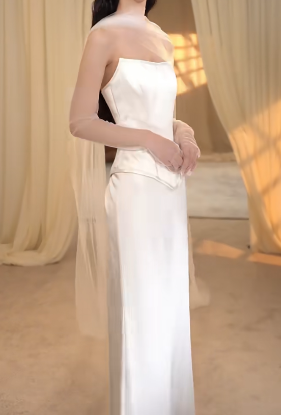 Graceful Strapless Wedding Dress Satin Sheath Bridal Dress GG7275