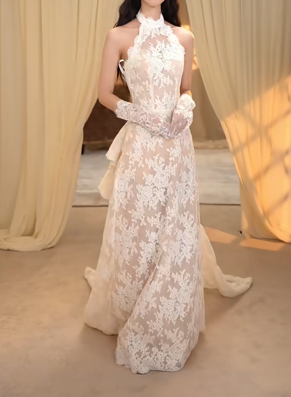 Charming Halter Neck Wedding Dress Lace Tulle A-Line Bridal Dress GG7285