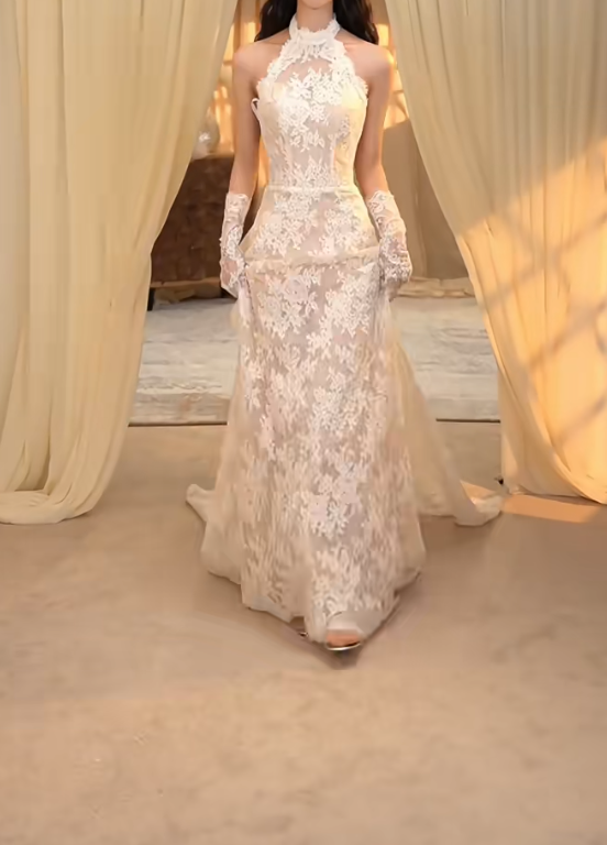 Charming Halter Neck Wedding Dress Lace Tulle A-Line Bridal Dress GG7285