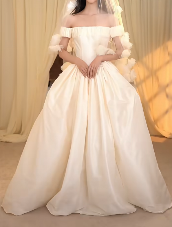 Classical Off-Shoulder Wedding Dress Satin A-Line Bridal Dress GG7288