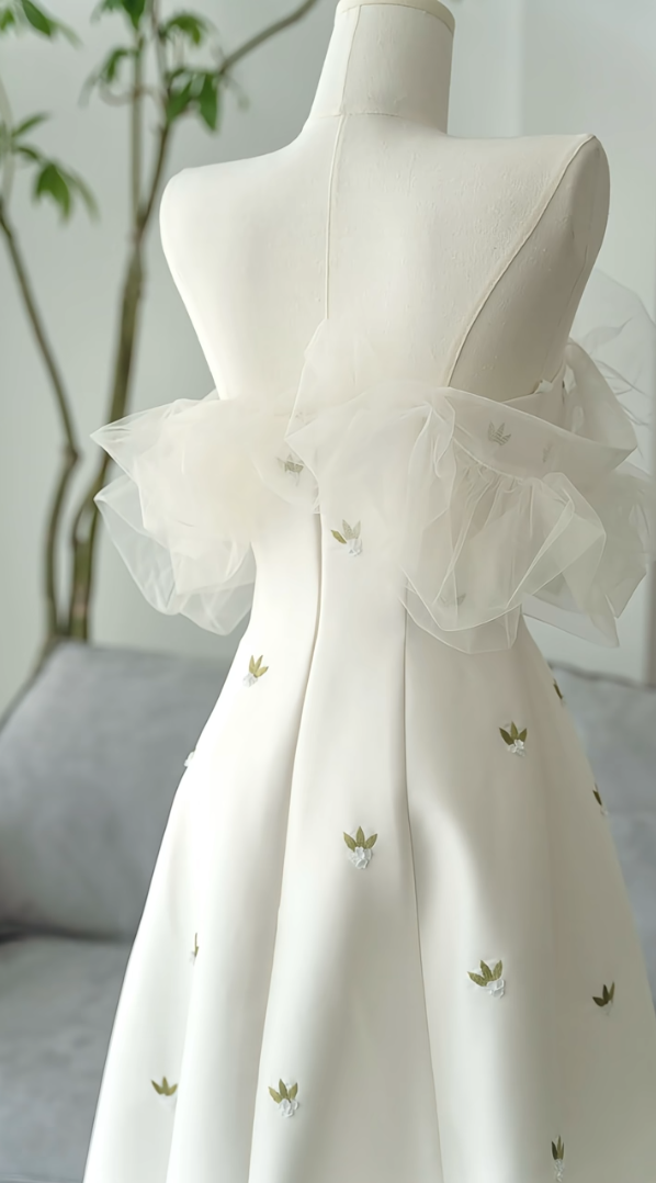 Gorgeous Off-Shoulder Wedding Dress Satin Floral A-Line Bridal Dress GG7293