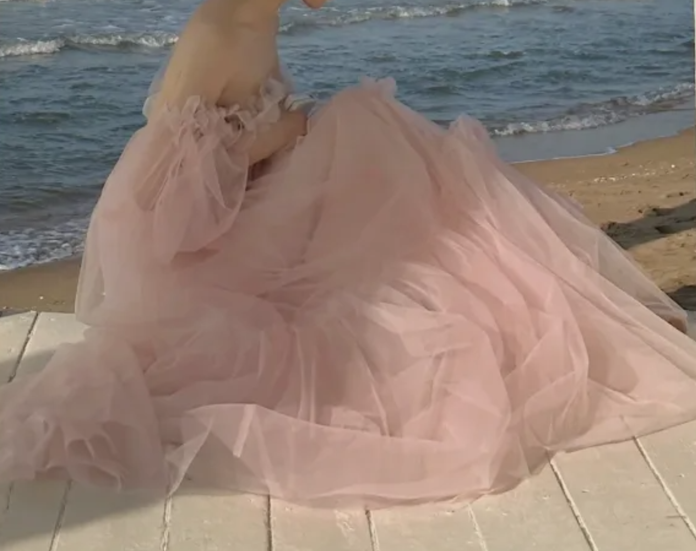 Dreamy Off-Shoulder Pink Prom Dress Appliques Tulle A-Line Evening Dress GG7294