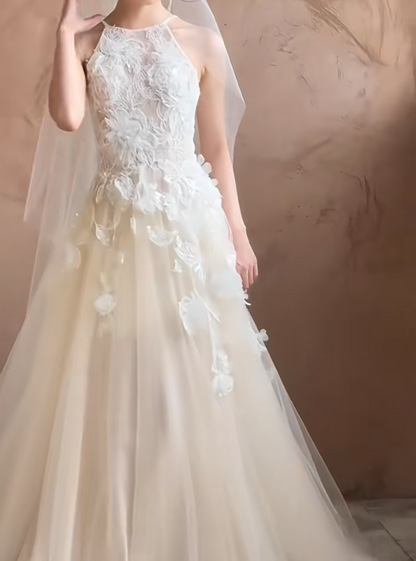 Fascinating Halter Neck Wedding Dress Appliques Tulle A-Line Bridal Dress GG7296