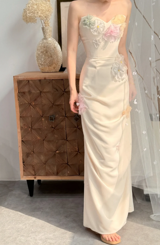 Cute Strapless Appliques Wedding Dress White Sheath Bridal Dress GG7297