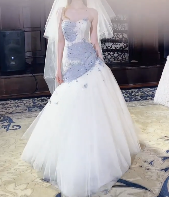Glittering Strapless Appliques Wedding Dress Sequins Tulle Mermaid Bridal Dress GG7298
