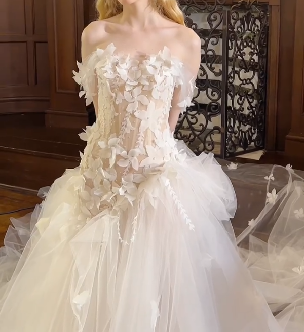 Fascinating Off-Shoulder Appliques Wedding Dress Sequins Tulle Mermaid Bridal Dress GG7307