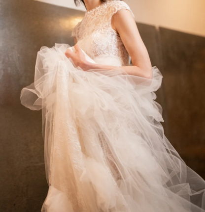 Romantic Jewel Neck Wedding Dress Lace Tulle A-Line Bridal Dress GG7315