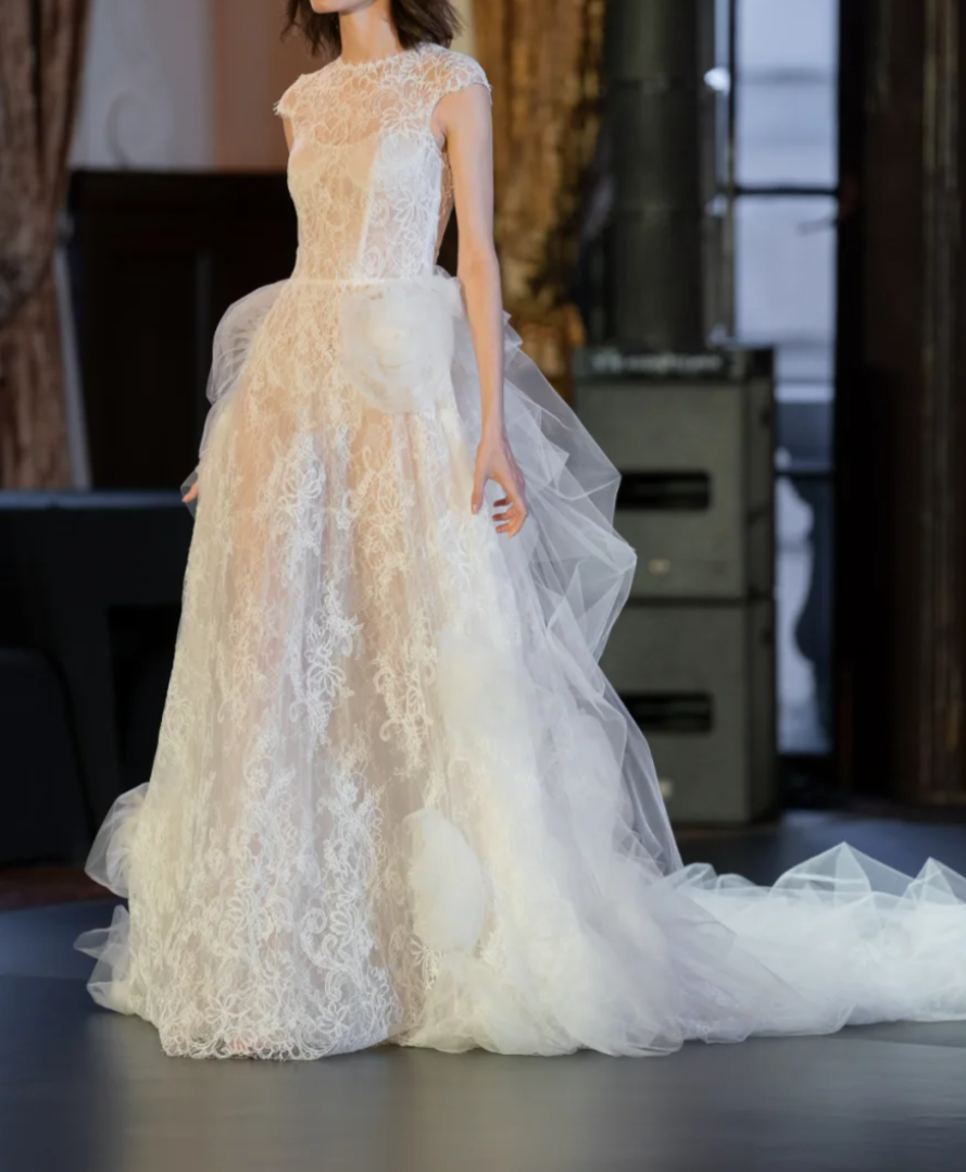 Romantic Jewel Neck Wedding Dress Lace Tulle A-Line Bridal Dress GG7315