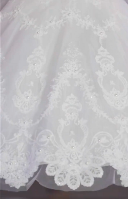 Trendy Strapless Appliques Wedding Dress Beads A-Line Bridal Dress GG7316