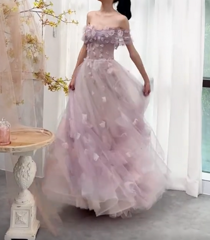 Elegant Off-Shoulder Tulle Prom Dress Purple Appliques A-Line Evening Dress GG7324