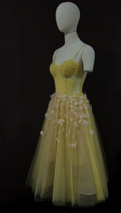 Unique Spaghetti Straps Homecoming Dress Yellow Appliques Sequins A-Line Birthday Dress GG7337