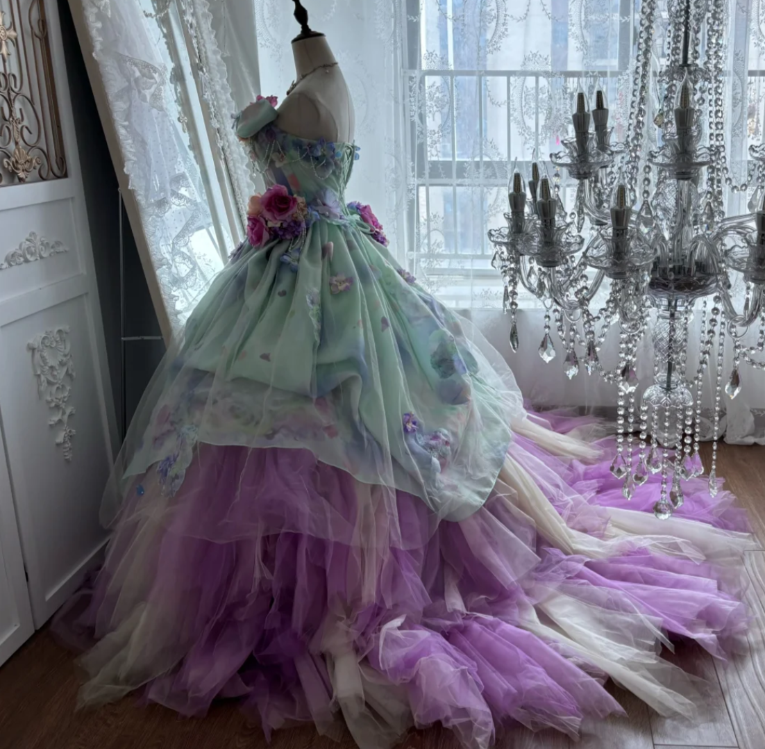 Vibrant Strapless Purple Prom Dress Appliques Beaded A-Line Evening Dress GG7341