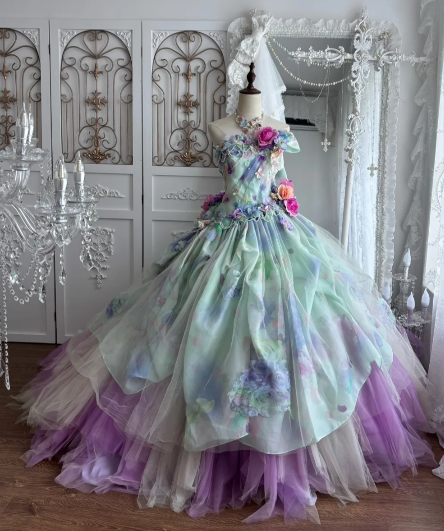 Vibrant Strapless Purple Prom Dress Appliques Beaded A-Line Evening Dress GG7341
