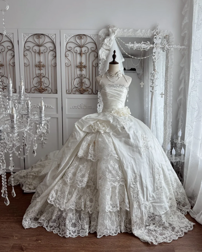 Alluring Strapless Beaded Wedding Dress Appliques Bows A-Line Bridal Dress GG7344