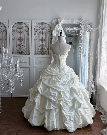 Fascinating Strapless Bow Wedding Dress Handmade Flowers Tiered A-Line Bridal Dress GG7359