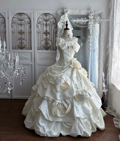 Fascinating Strapless Bow Wedding Dress Handmade Flowers Tiered A-Line Bridal Dress GG7359