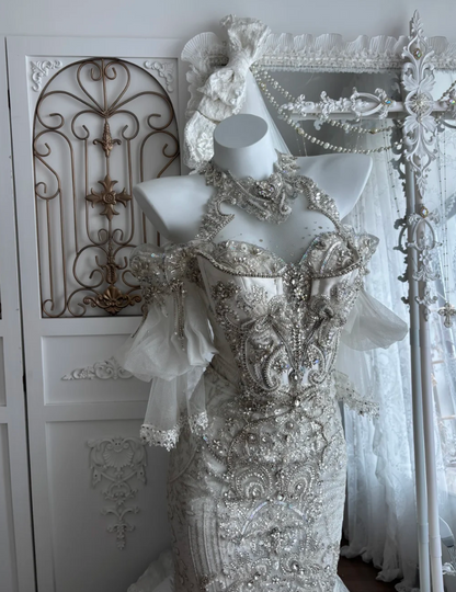 Exquisite Halter Neck Beaded Wedding Dress Long Sleeve Mermaid Bridal Dress GG7368