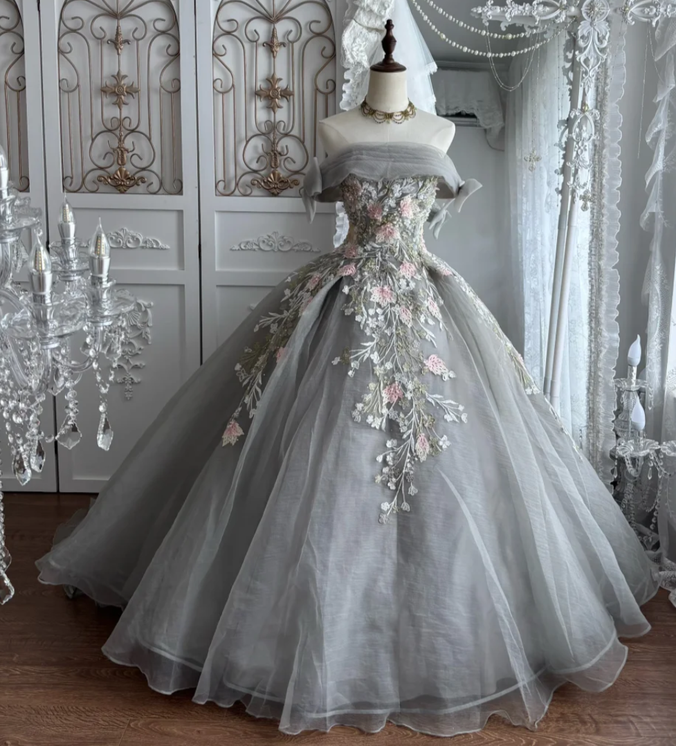Vintage Off-Shoulder Appliques Prom Dress Grey Sequins A-Line Evening Dress GG7369
