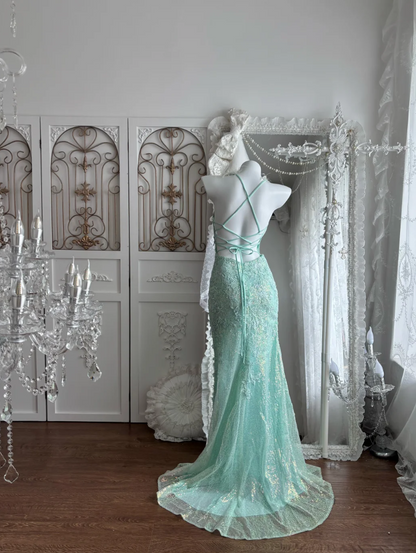 Alluring Halter Neck Green Prom Dress Sequins Slit Mermaid Evening Dress GG7376