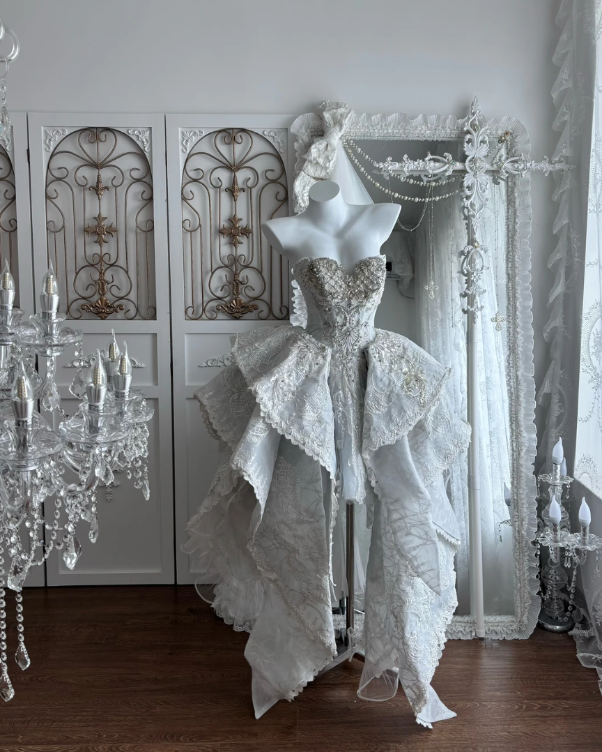 Attractive Strapless White Homecoming Dress Sequins Beaded A-Line Birthday Dress GG7387