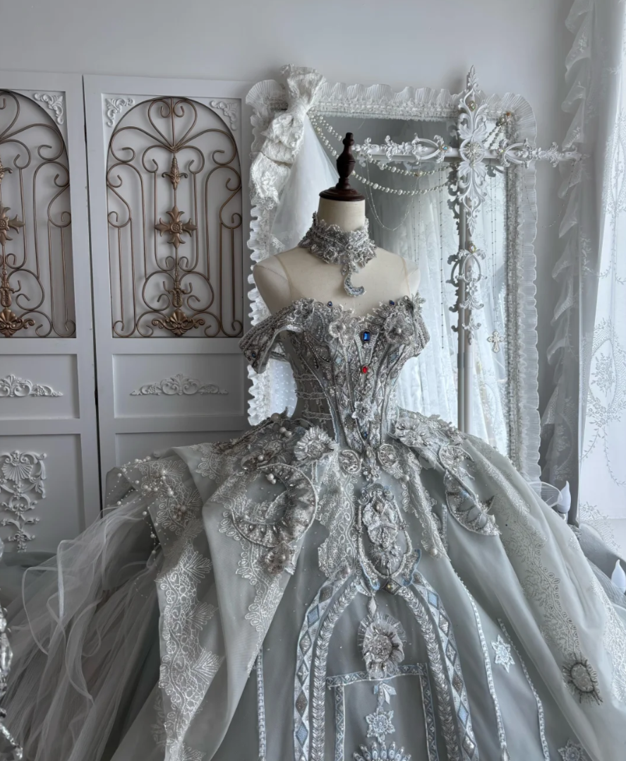 Exquisite Off-Shoulder Wedding Dress Beading Rhinestones A-Line Bridal Dress GG7389