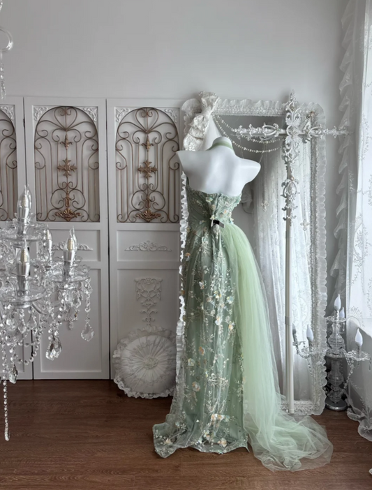 Unique Halter Neck Green Prom Dress Sequins Appliques Mermaid Evening Dress GG7390