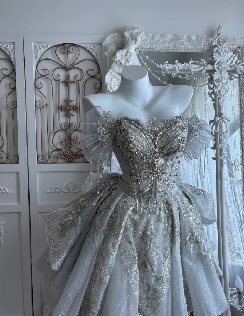 Exquisite Off-Shoulder Silver Homecoming Dress Sequins Beaded A-Line Birthday Dress GG7393
