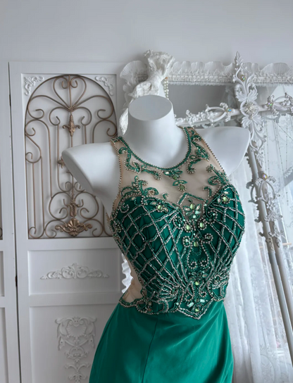 Classical Jewel Neck Beaded Homecoming Dress Green Backless Sheath Birthday Dress GG7402