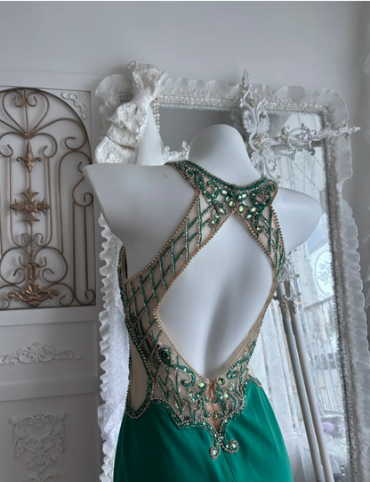 Classical Jewel Neck Beaded Homecoming Dress Green Backless Sheath Birthday Dress GG7402