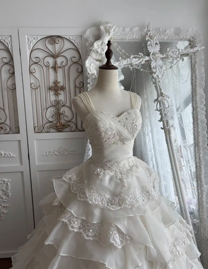 Fascinating Spaghetti Straps Wedding Dress Sequins Appliques Tiered A-Line Bridal Dress GG7413