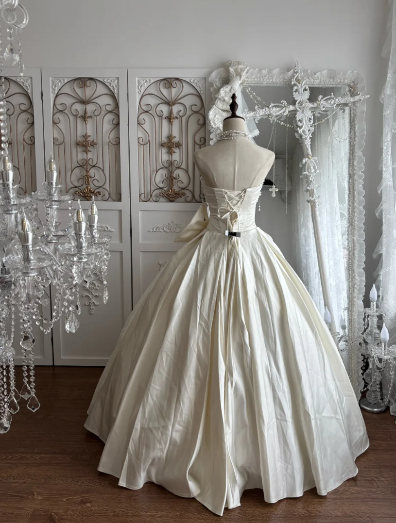 Elegant Strapless Satin Wedding Dress Sequins Crystals A-Line Bridal Dress GG7418
