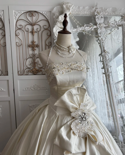 Elegant Strapless Satin Wedding Dress Sequins Crystals A-Line Bridal Dress GG7418
