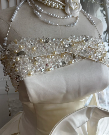 Elegant Strapless Satin Wedding Dress Sequins Crystals A-Line Bridal Dress GG7418