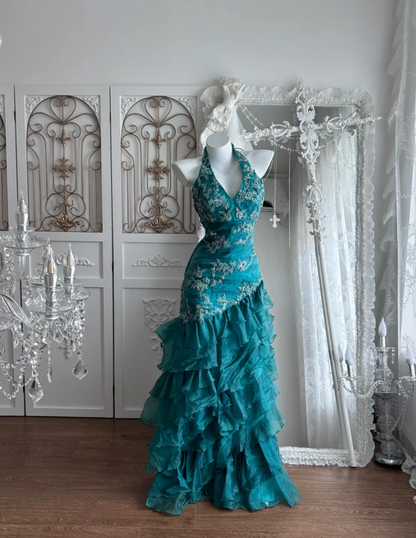 Sleek Halter Neck Green Prom Dress Appliques Backless Tiered Mermaid Evening Dress GG7421