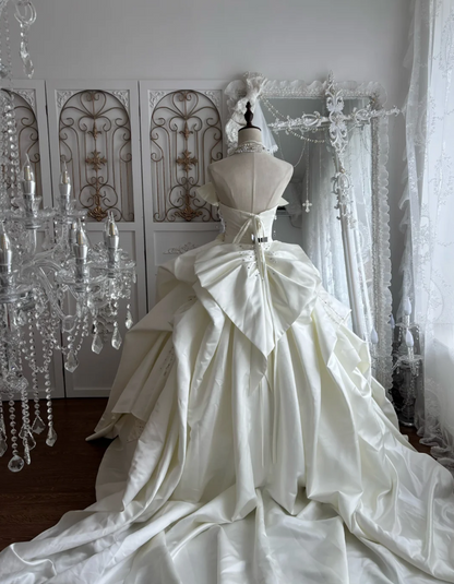 Alluring Strapless Floral Wedding Dress Sequins Satin A-Line Bridal Dress GG7430
