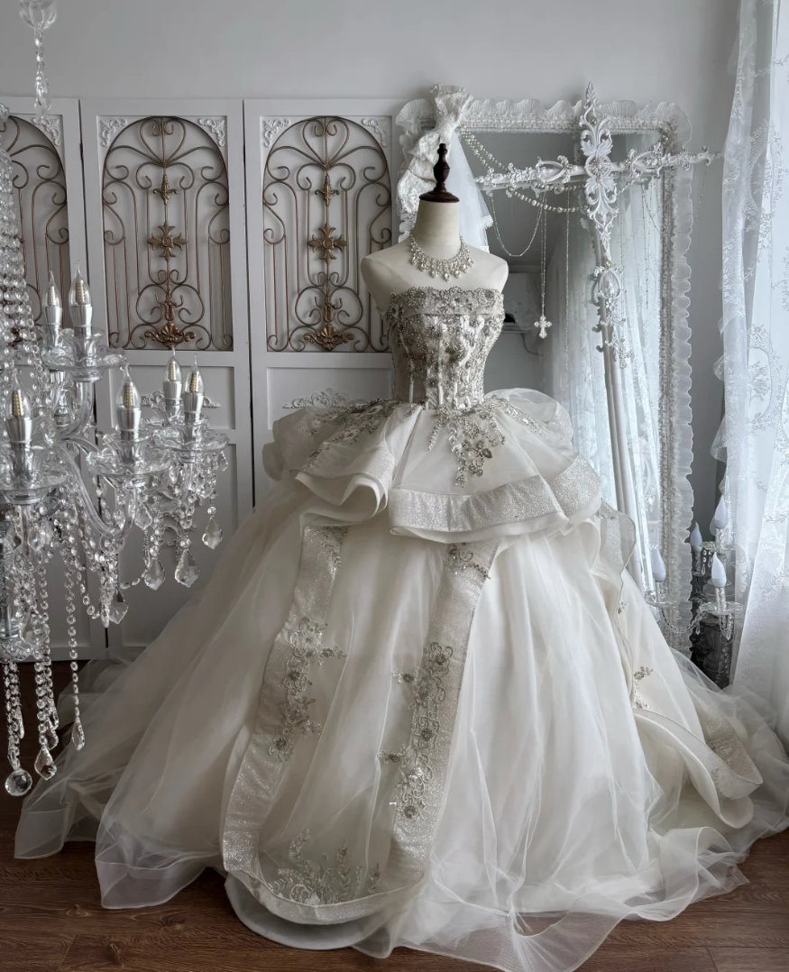 Exquisite Strapless Sequins Wedding Dress Beading Ruffles A-Line Bridal Dress GG7432