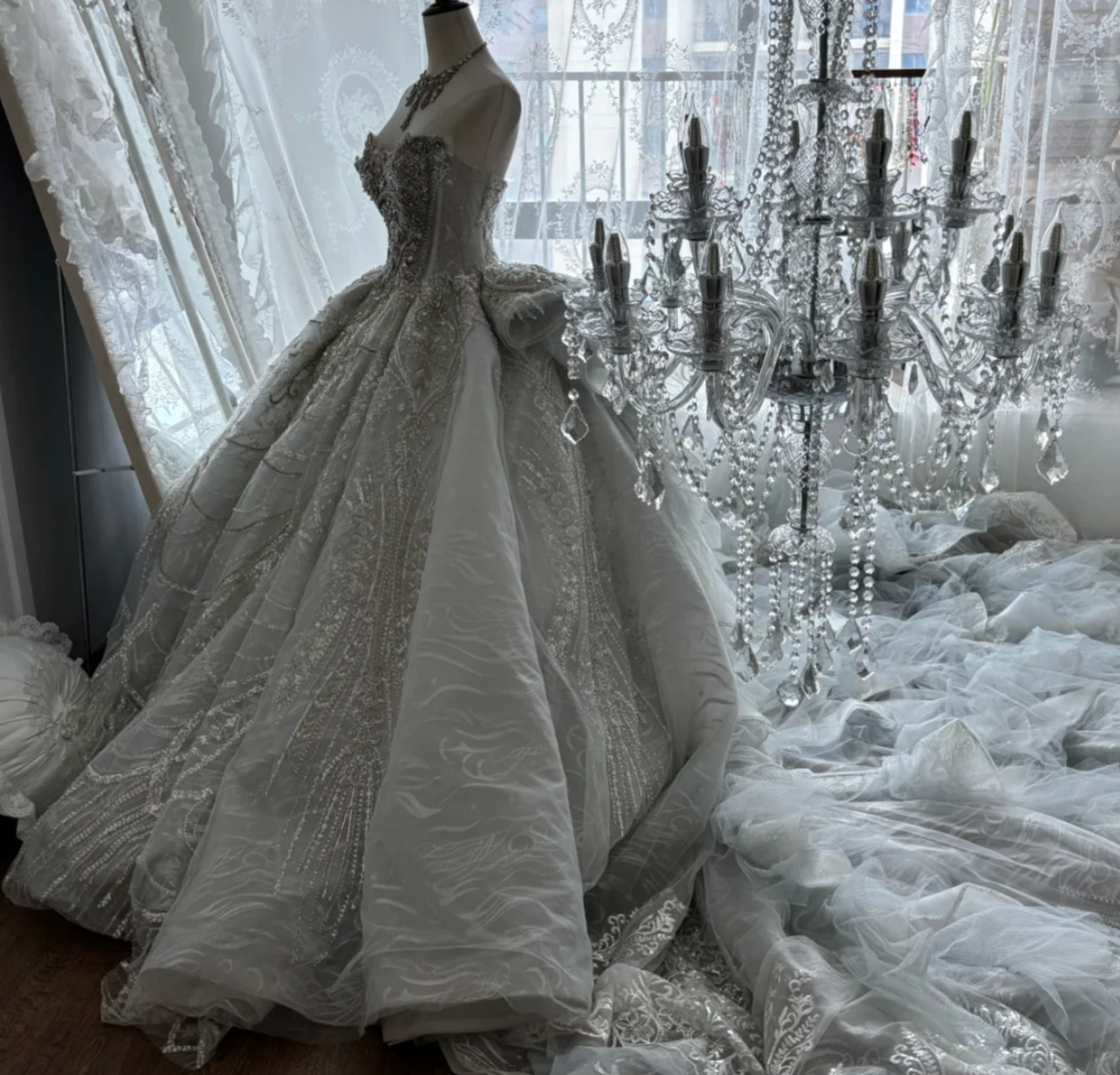 Fascinating Strapless Beading Wedding Dress Ruffles Train A-Line Bridal Dress GG7435