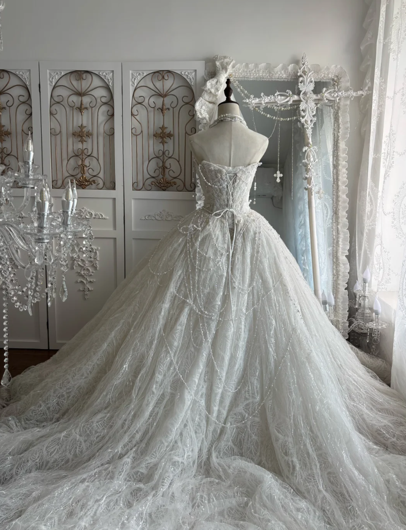 Trendy Strapless Wedding Dress Sequins Beading A-Line Bridal Dress GG7438