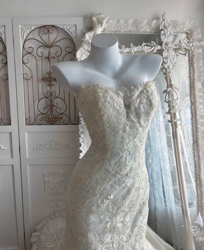 Alluring Strapless Appliques Wedding Dress Tulle Mermaid Bridal Dress GG7439