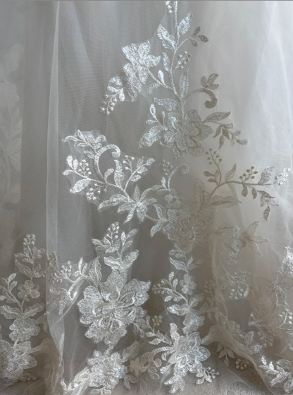 Alluring Strapless Appliques Wedding Dress Tulle Mermaid Bridal Dress GG7439