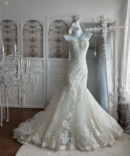 Alluring Strapless Appliques Wedding Dress Tulle Mermaid Bridal Dress GG7439