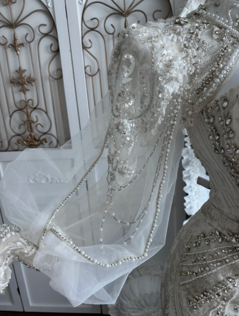 Luxurious Strapless Beading Wedding Dress With Cape Tulle Mermaid Bridal Dress GG7440