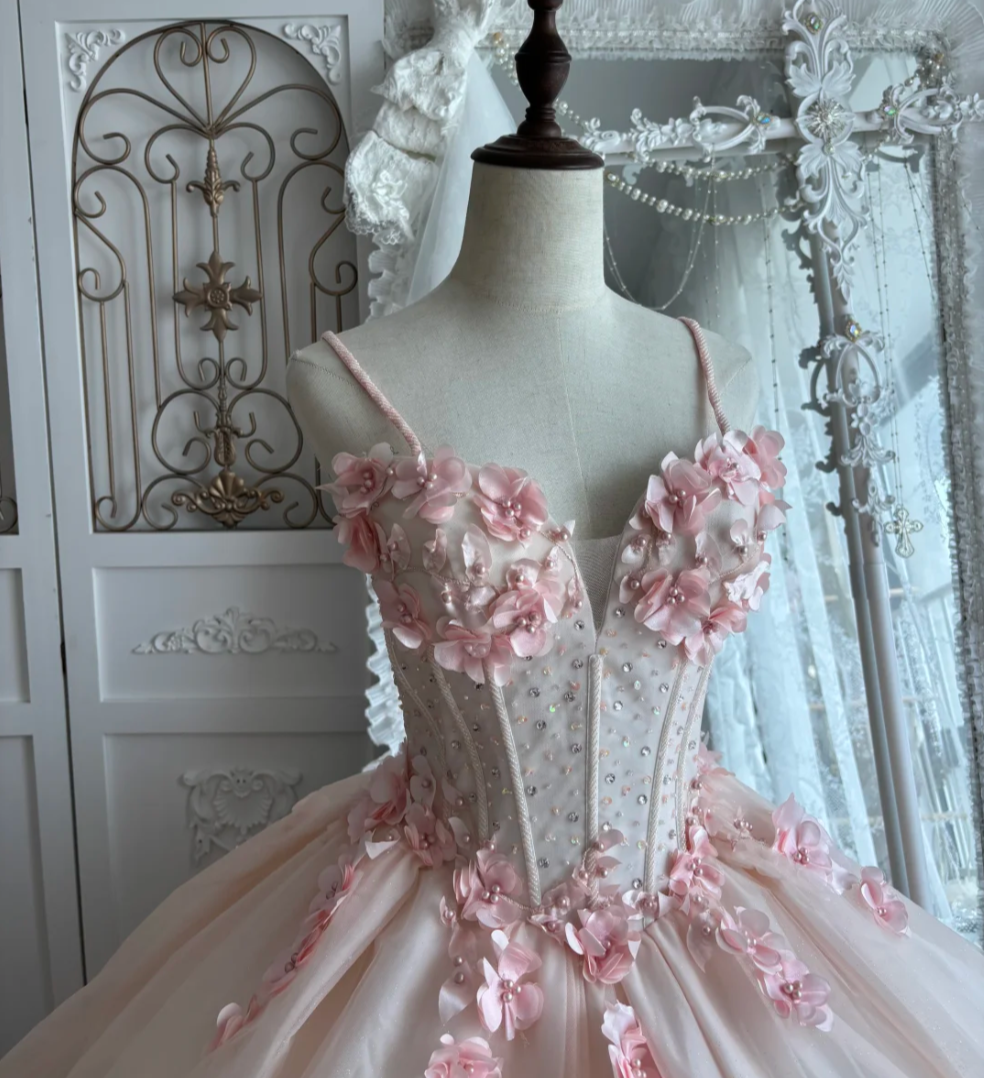 Dreamy Spaghetti Straps Prom Dress Appliques Beads Tulle A-Line Evening Dress GG7441